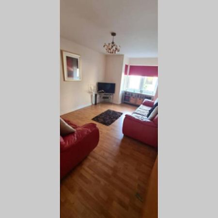 Lovely 2 Bed Apartment Close To Aberdeen Beach! Bagian luar foto